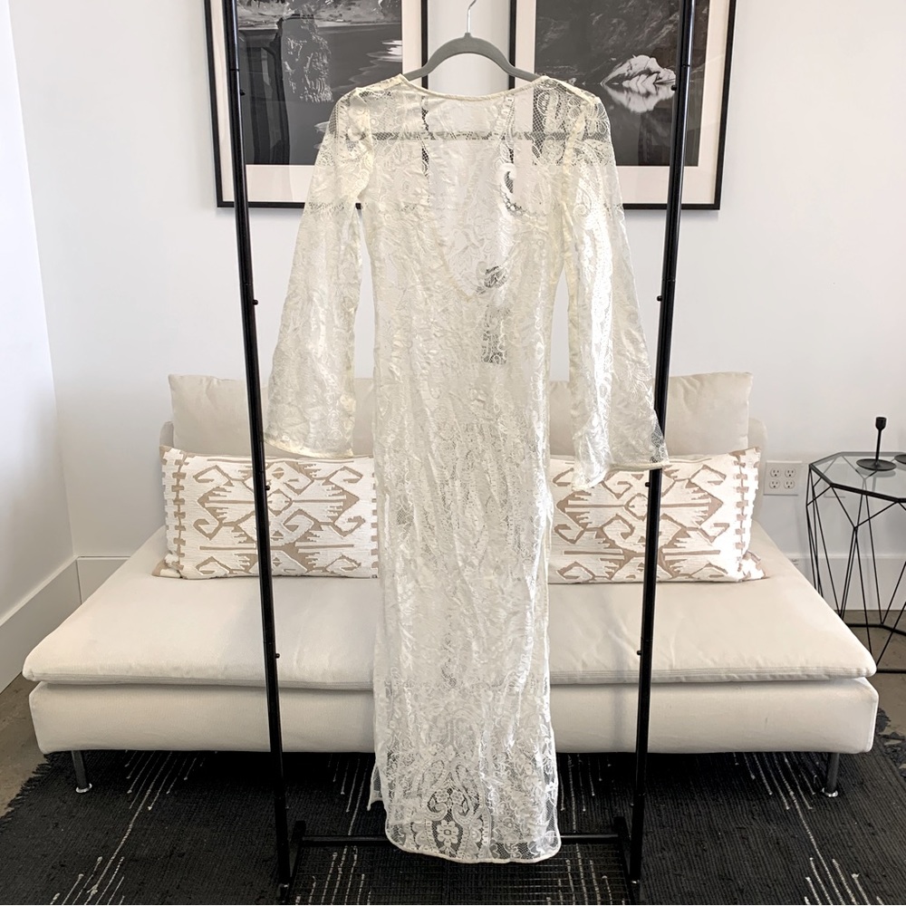 Lace dress with bell sleeves